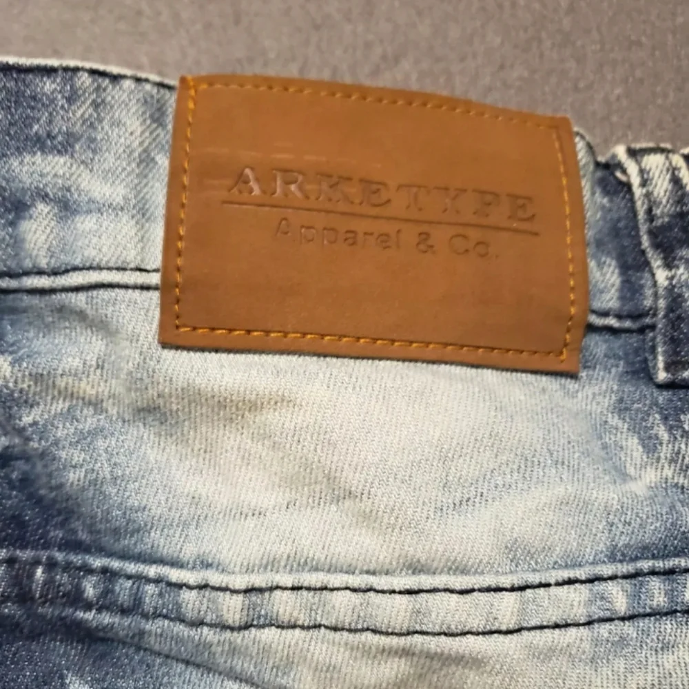Arketype Size 40x32 Blue Acid Wash